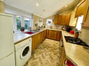 Kitchen- click for photo gallery